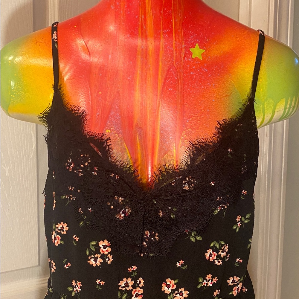 Forever 21 Black Floral Lace Cami NWTs - Picture 4 of 11